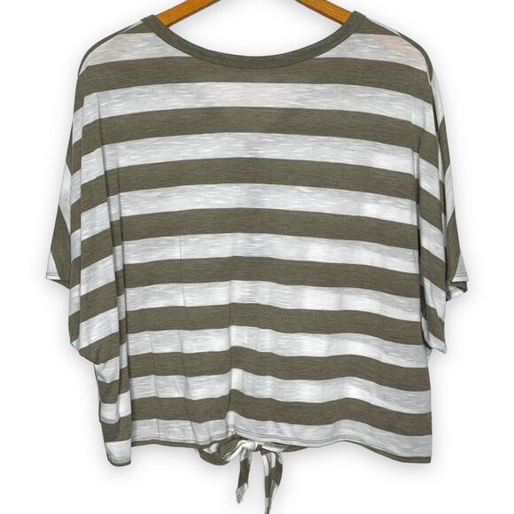 3/$20 SO KOHLS plus size brown striped button down tie front crop top SZ XXL - Picture 2 of 6